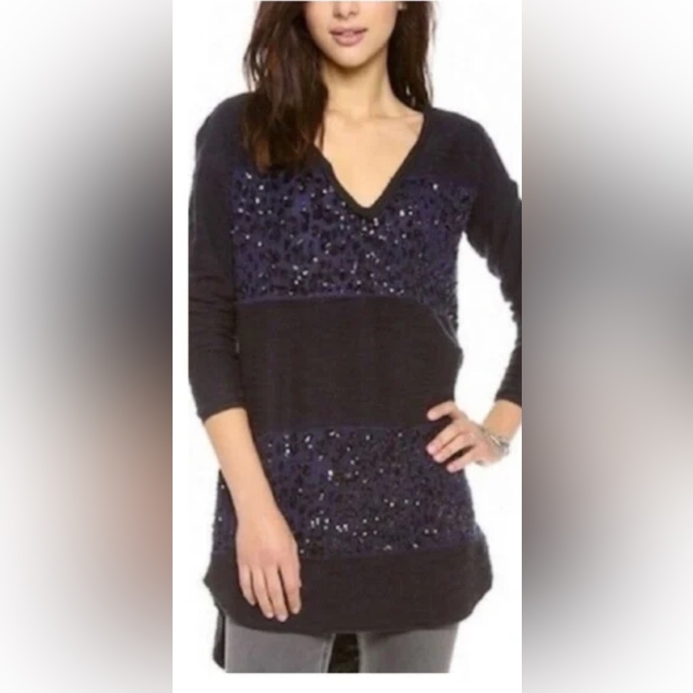Free people sweater/tunic . Preowned- worn about 4x